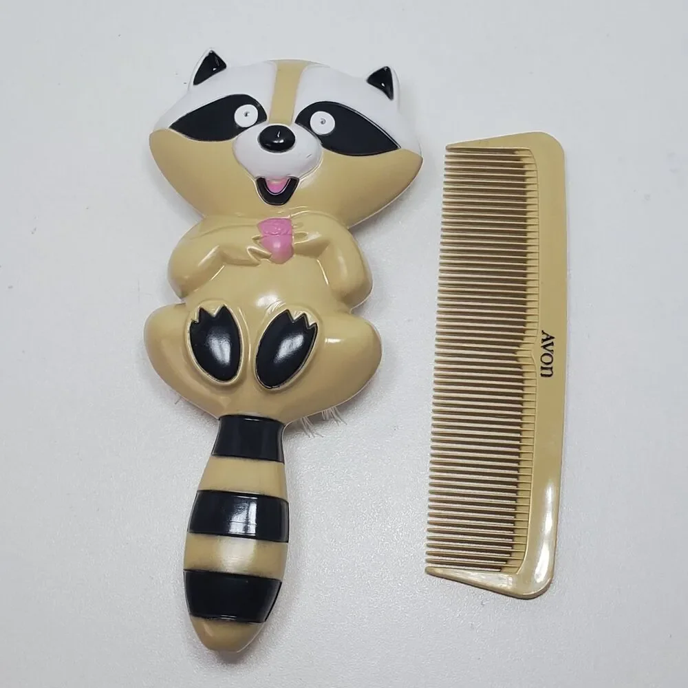 Vintage Avon 1970s Brush Comb Set Reggie Raccoon Collectible Vanity item